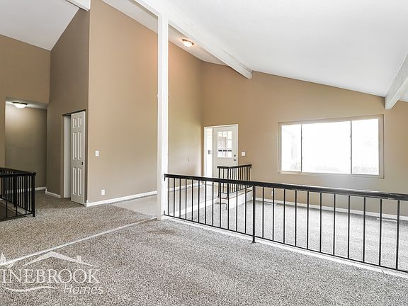 4th image of 1294 Kew Gardens Dr
