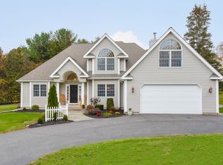 10 Walnut St, Unionville, CT 06085