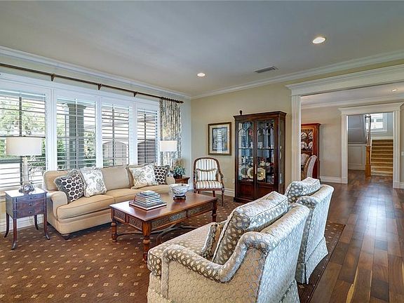 5th image of 1901 Brightwaters Blvd NE