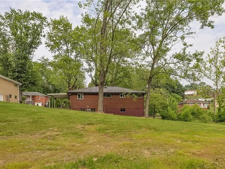 9830 Don Dr — Photo 25