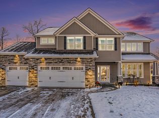 7939 Port Hope Dr, Kalamazoo, MI 49009