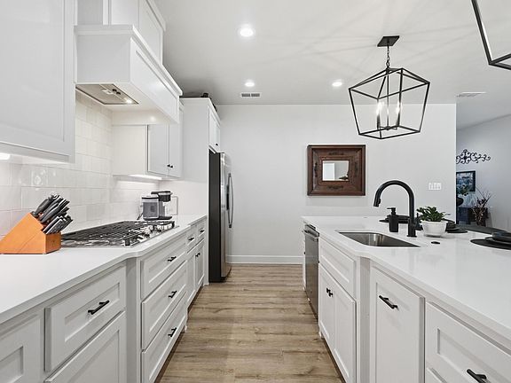 5th image of 4935 Parksville Dr