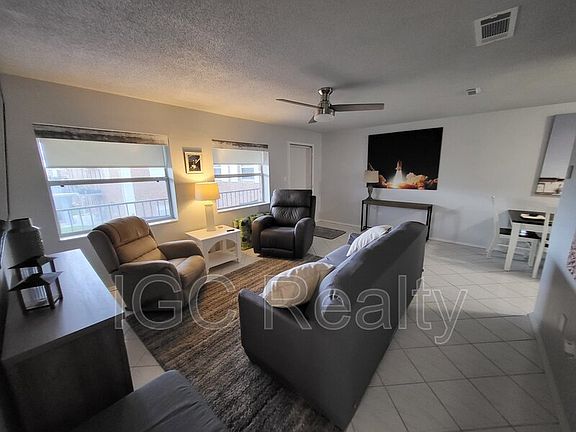 4th image of 190 E Olmstead Dr Unit G5