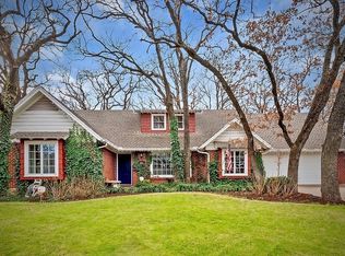 601 Hillview Dr, Hurst, TX 76054