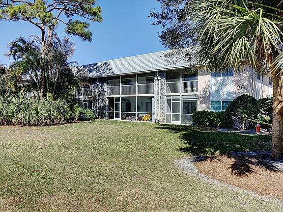 4th image of 18081 SE Country Club Drive #26-257