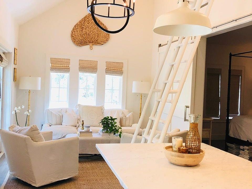 Happy, bright and full of natural light!