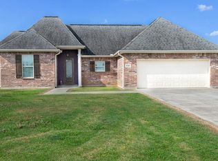 410 6th St, Iowa, LA 70647