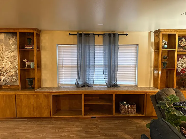 2301 Post Oak Rd #B — Photo 9