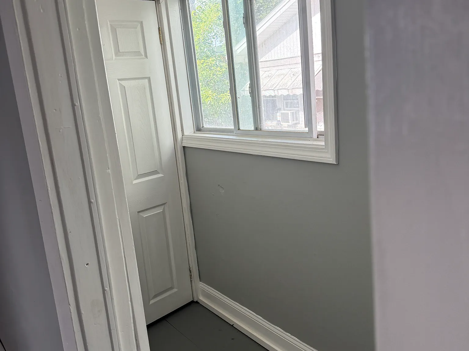 1 bed, $895 — Photo 2