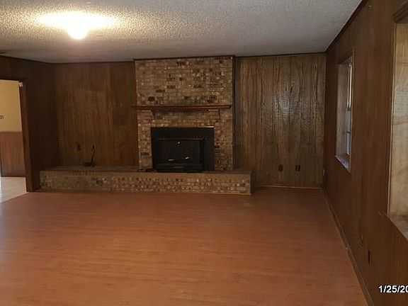 4th image of 1279 County Road 1147 N