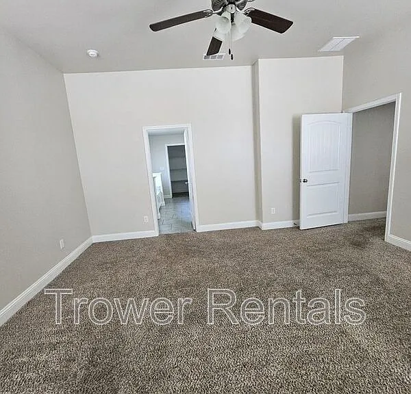 1021 E 90th Ct — Photo 9