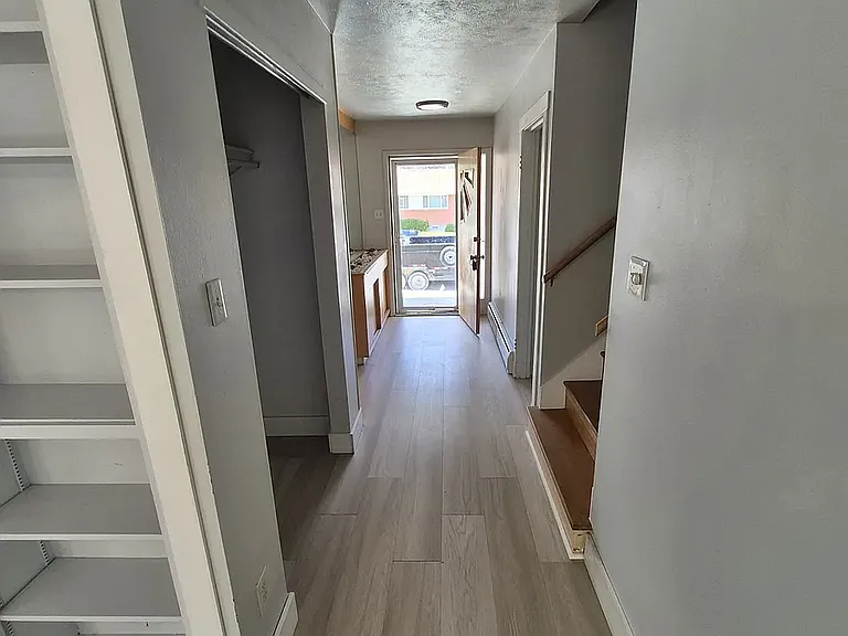 1318 Virginia St — Photo 6