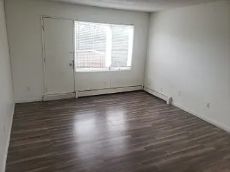 Building Photo - 532 N Bunn St #5