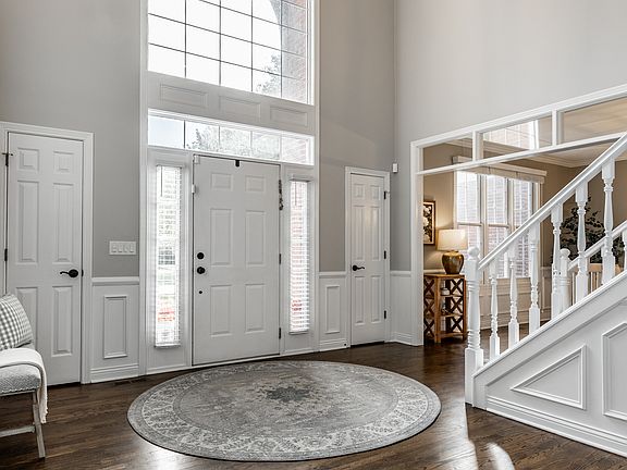 4th image of 14026 Jameson Ln