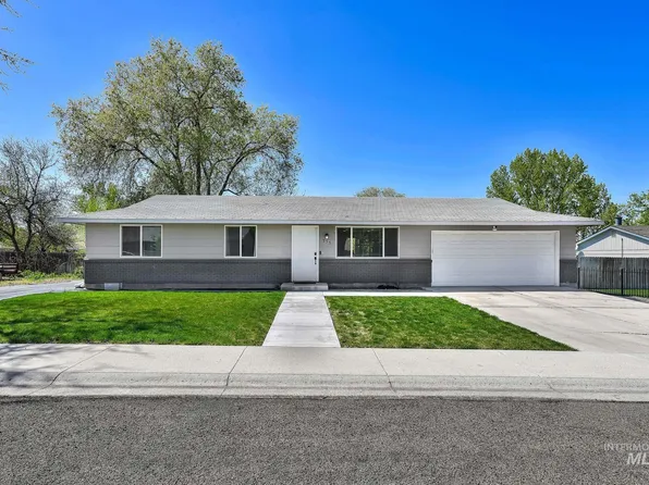 353 S Ash Ave, Kuna, ID 83634
