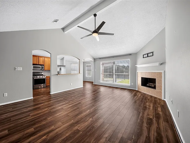 20515 Spring Bluff Ln — Photo 6