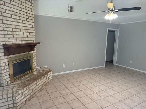 3rd image of 1534 Alderbrook Dr
