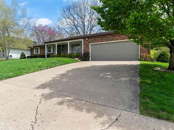 3rd image of 2722 N Kingston Dr