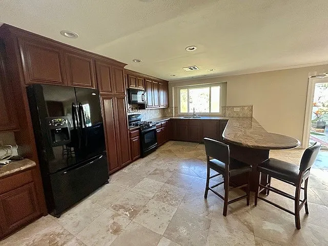 4919 Rockvalley Rd — Photo 14