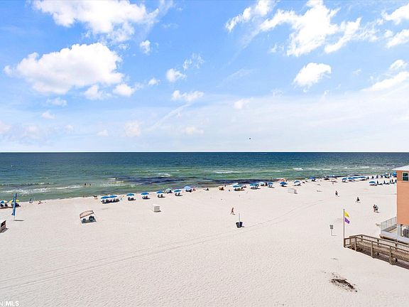 4th image of 903 W Beach Blvd #402