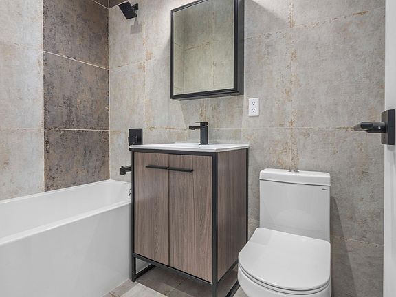 5th image of 1118 Rogers Ave #4D