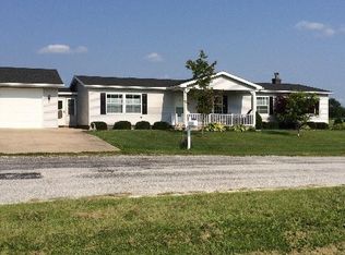 1018 Burton Meadows Rd, Quincy, IL 62305