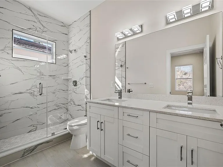 6976 Belltree Ct — Photo 9