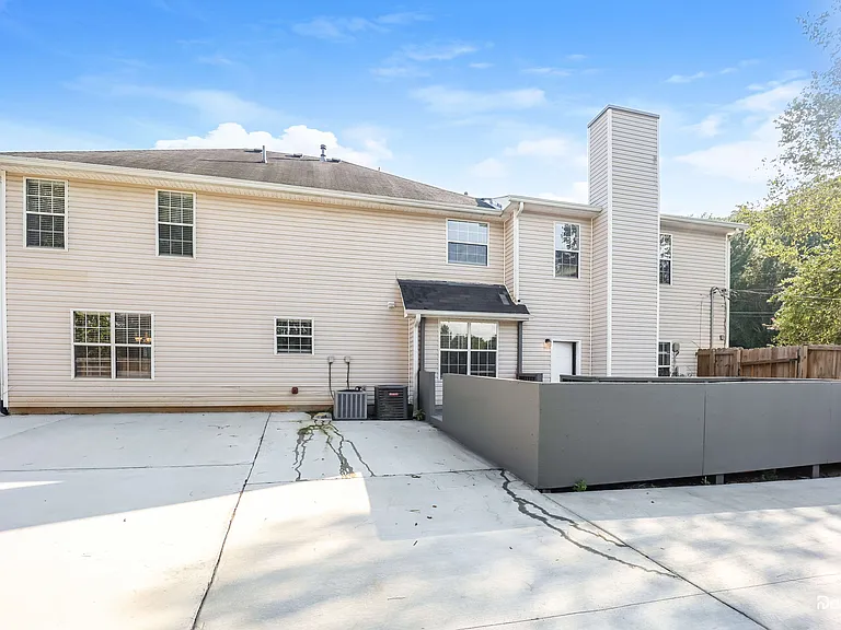 5176 Round Table Dr — Photo 15
