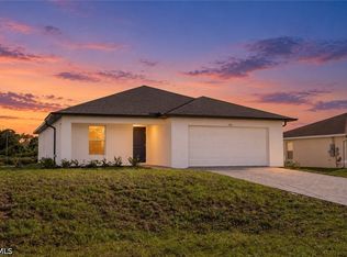 845 Glen Coy Ave, Lehigh Acres, FL 33974