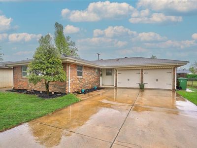 202 N Earl Ave, Yukon, OK, 73099