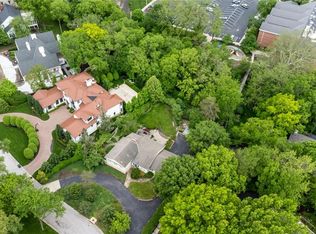 6700 Cherokee Ln, Mission Hills, KS 66208