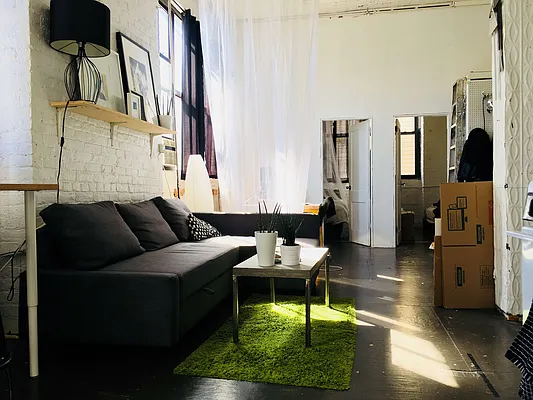 Rented by Nooklyn NYC LLC | media 15