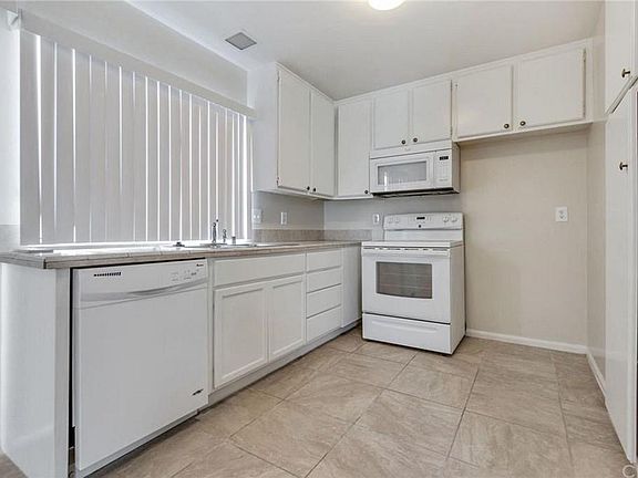 2nd image of 261 W Alton Ave #E251