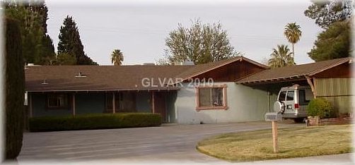 1st image of 2712 Burton Ave
