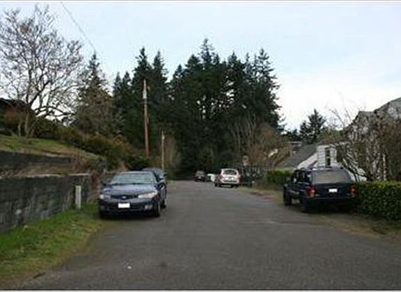 4th image of 305 S Yantic Ave