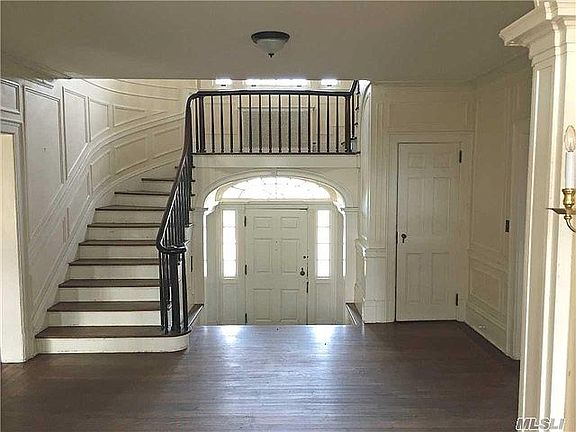 4th image of 2 Summit Ct