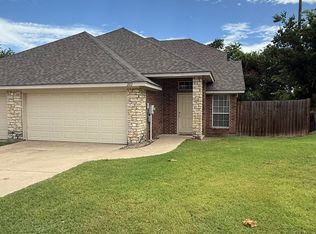202 Rentz Place Cir, Weatherford, TX 76086