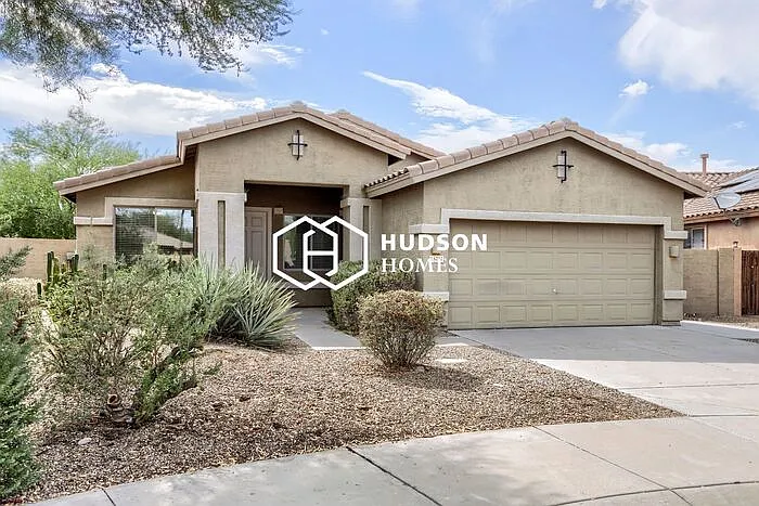 3 bed, 2.0 bath, 1848 sqft, $2,225 — Photo 3