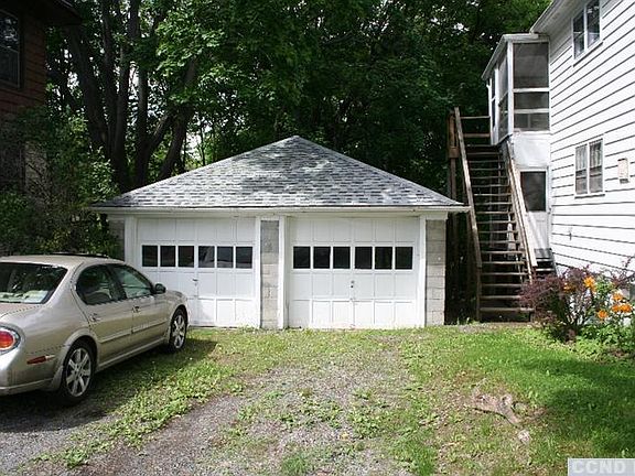 3rd image of 42 Parkwood Blvd