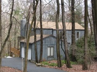 305 Spring Hill Ln, Lebanon, PA 17042