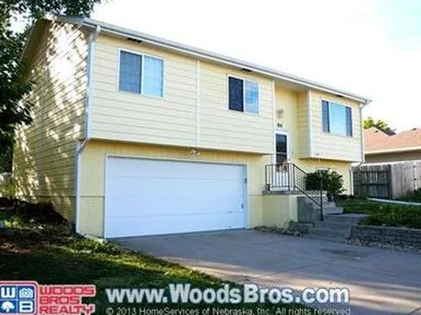 3707 NW 57th St, Lincoln, NE 68524