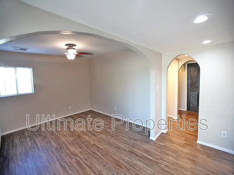 3702 E Altadena Ave — Photo 4