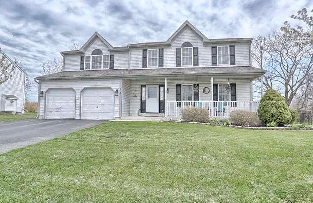 803 Meadowcrest Ln, Douglassville, PA 19518 Zillow
