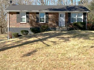 342 Golden Dr, Clarksville, TN 37040