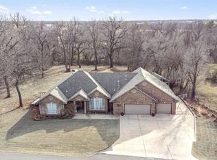 408 Ridgewood Dr, Tuttle, OK 73089