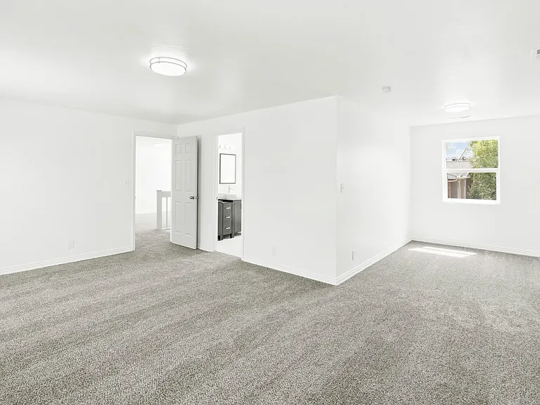 1630 E Ridgemark Dr — Photo 8