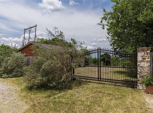 13737 River Forest Dr, Corpus Christi, TX 78410