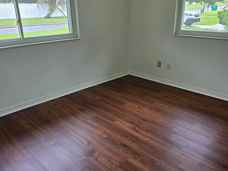 123 N Citrus Ave — Photo 9