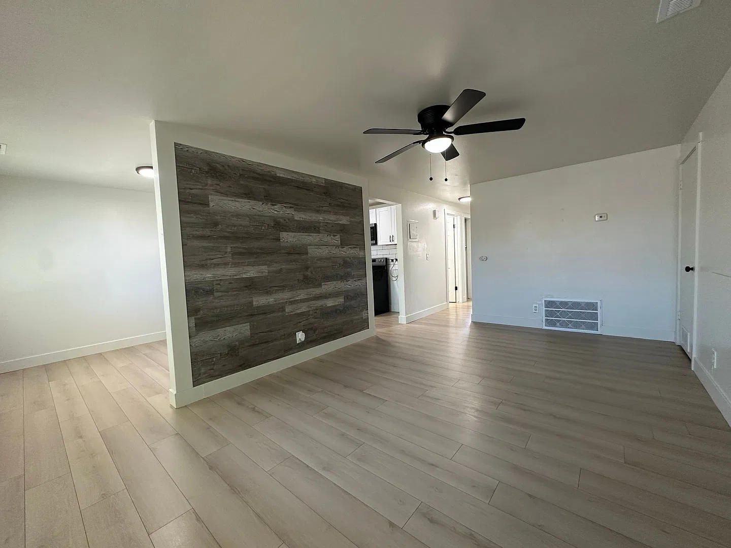 Parkway Residences — Photo 2