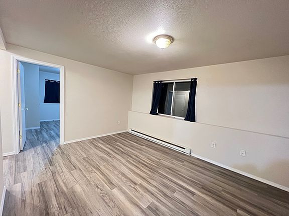 4th image of 601 S Hatch St #B